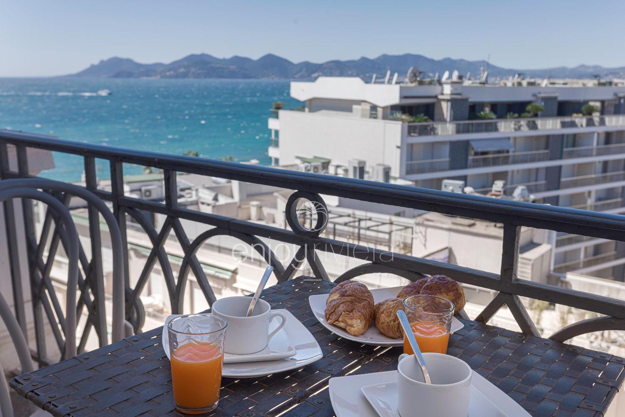 Palais Miramar Suite Art Modern - Derniere Etages Vue Mer - 75M De Confort - En Face Des Plages -Wifi - Clim Cannes Esterno foto